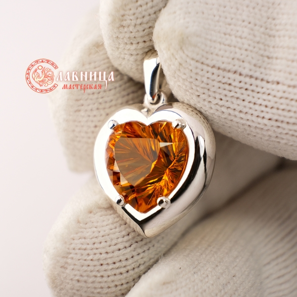 Серебряная Подвеска Сердце с Цитрином