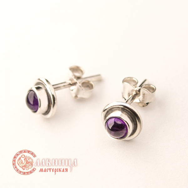 Серебряные серьги с аметистом (пусеты)